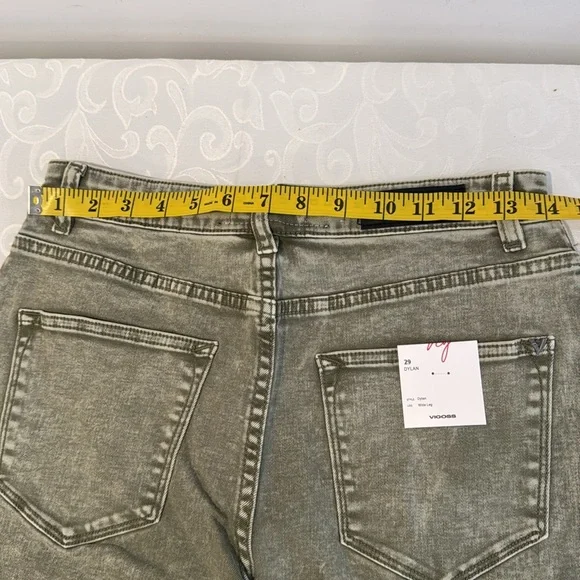 Vigoss “Dylan” Raw Edge Wide Leg Jeans. Size 29 - Picture 11 of 15
